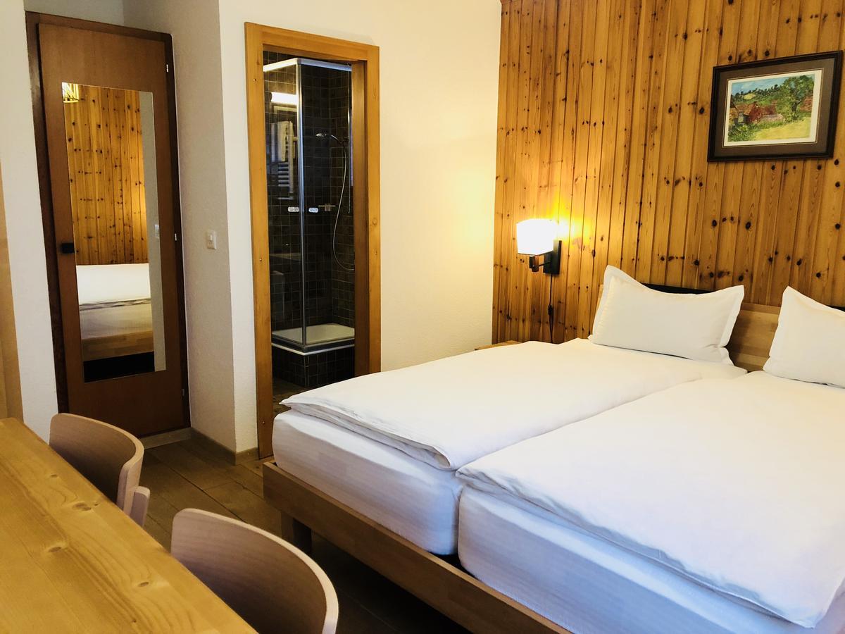 Qi-Lin Hotel Restaurant Ayer Eksteriør billede