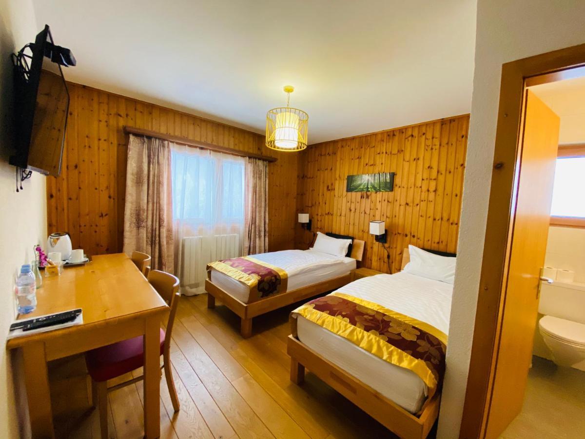 Qi-Lin Hotel Restaurant Ayer Eksteriør billede
